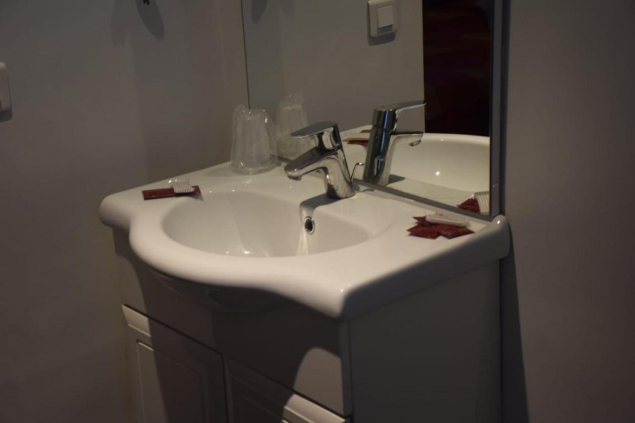 Hotel Residence Champerret ルヴァロワ＝ペレ エクステリア 写真